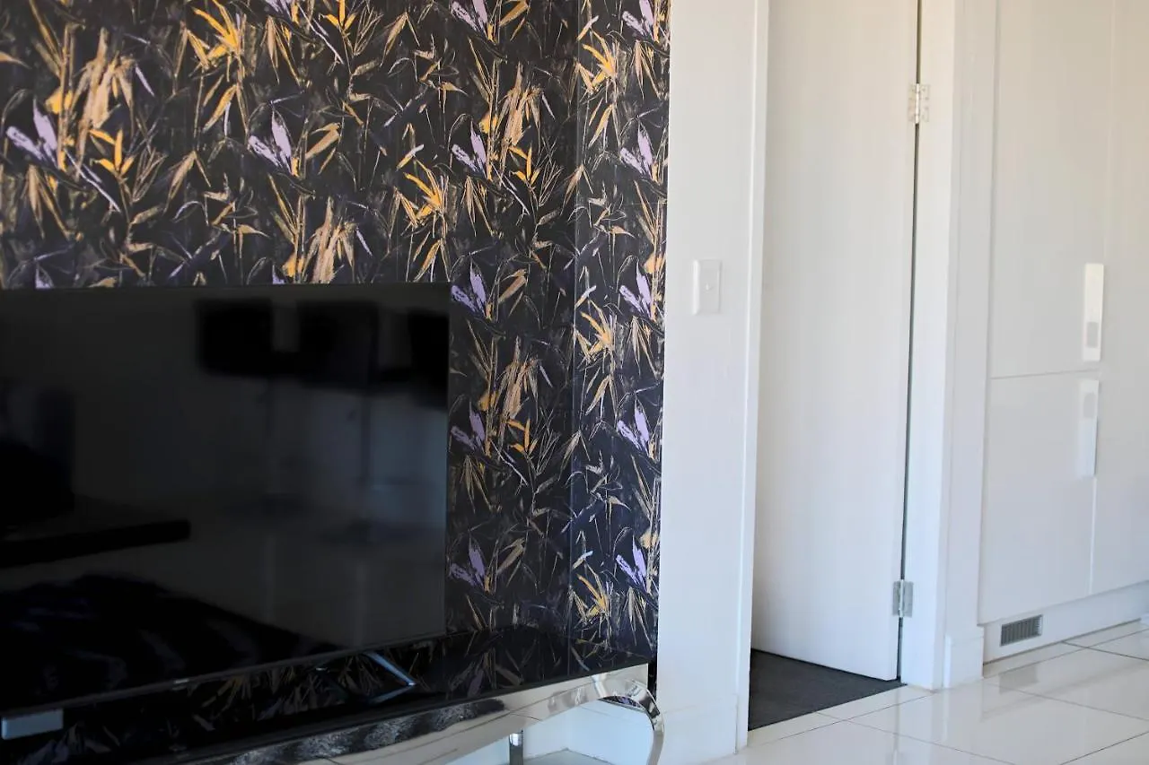 Stunning Apartment With City View, Outdoor Pool, Gym, De Waterkant, Cape Town
